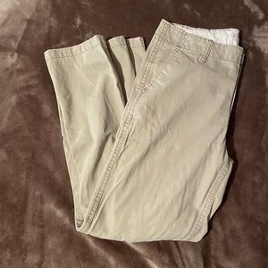 Aeropostale - Flat Front Khaki Pants. Size 29x30.
